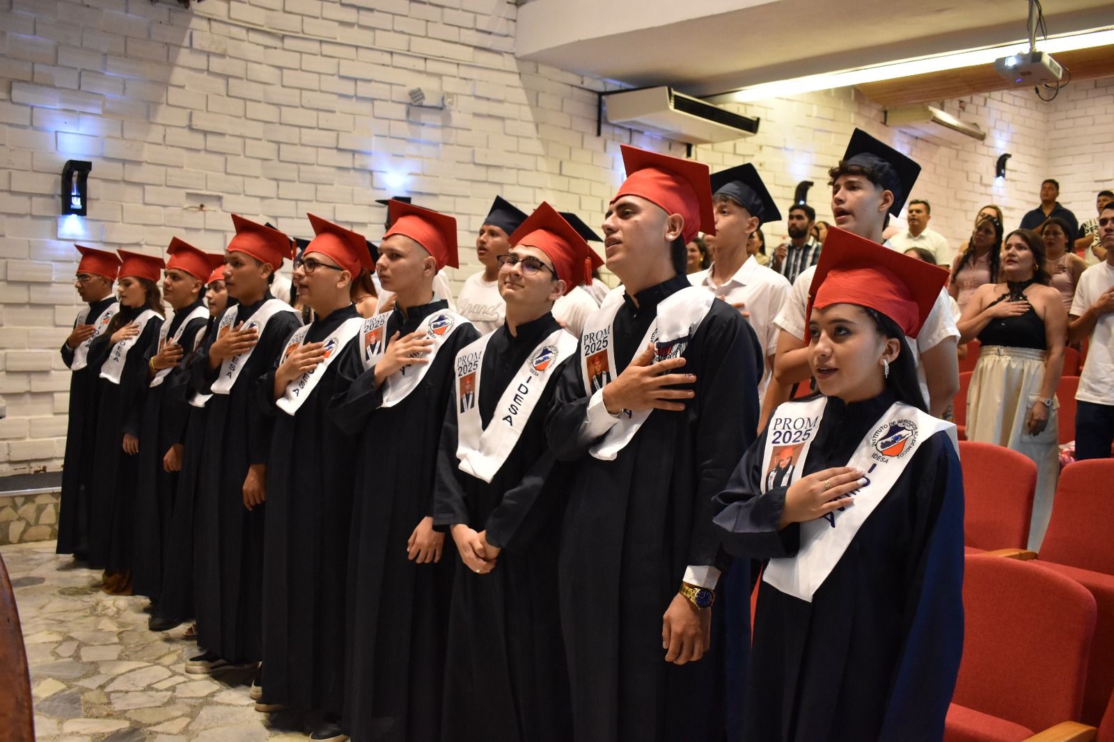 Graduación de Noveno y Once 2025 - Imagen 2