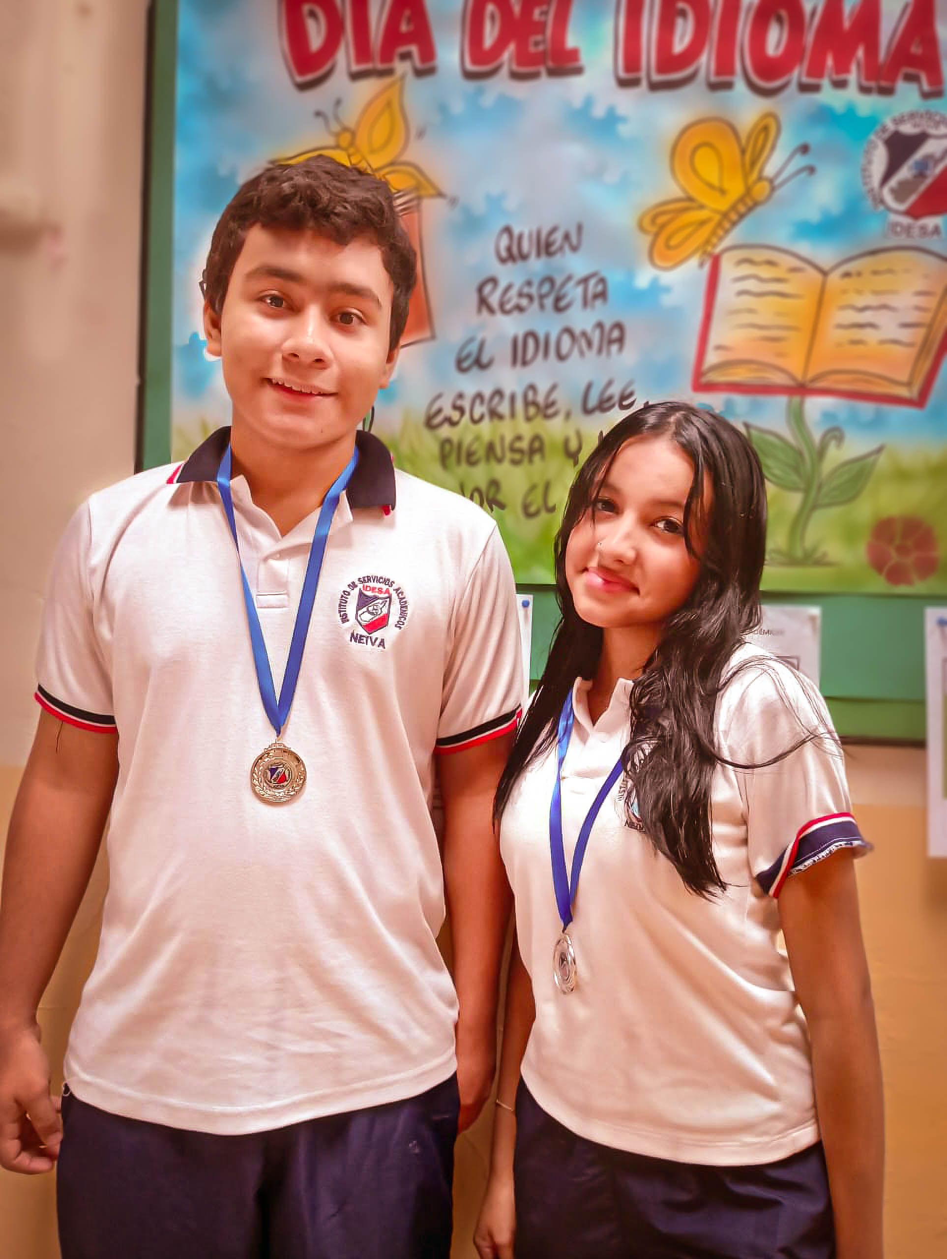 Estudiantes con primer puesto en rendimiento académico